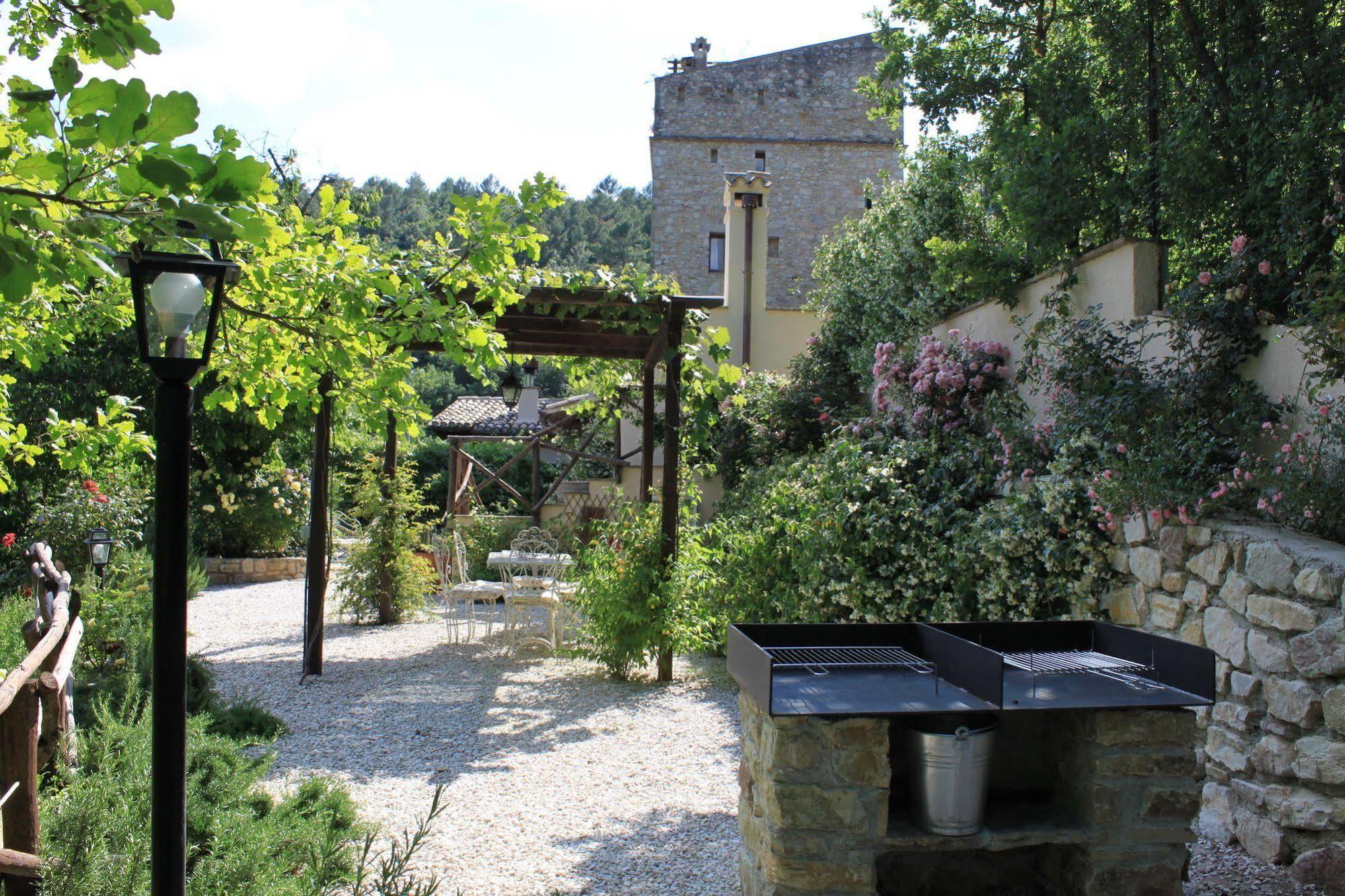 Penzion Torre Del Falco Spoleto Exteriér fotografie